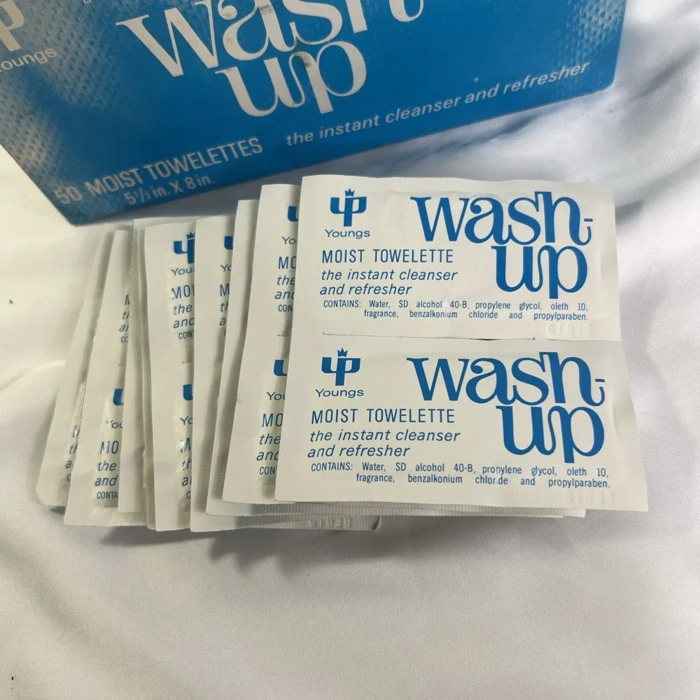 Vinatge 1965 Young's Wash Up Moist Toweletts Movie Prop Nostalgic Original Box‎